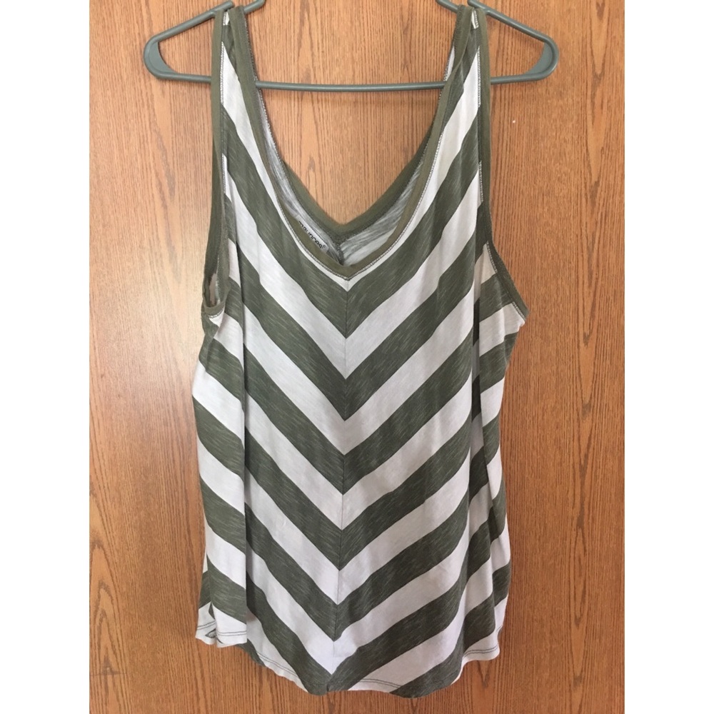 Maurice’s v-neck tank top